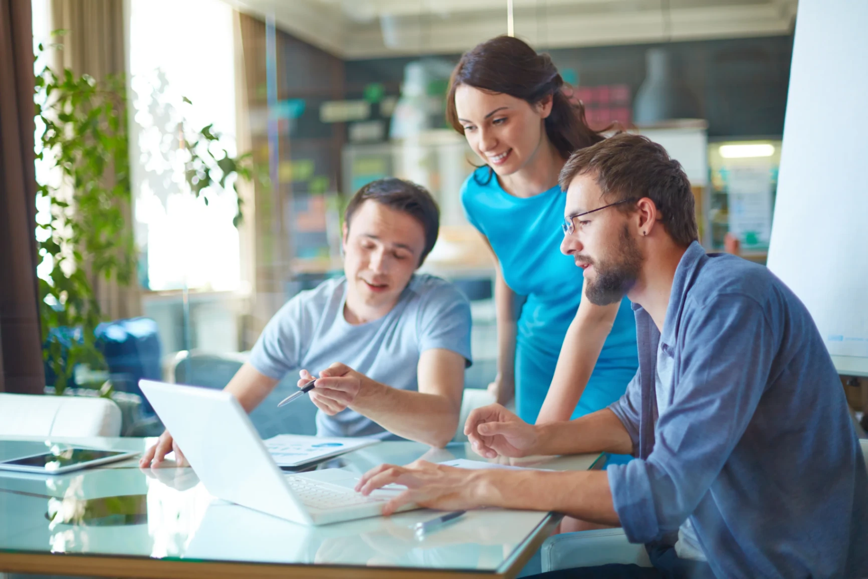 Easy-to-Use Mobile & Internet Plans with 5G Coverage in All Emirates